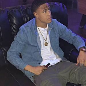 Meet your Posher, Elijah